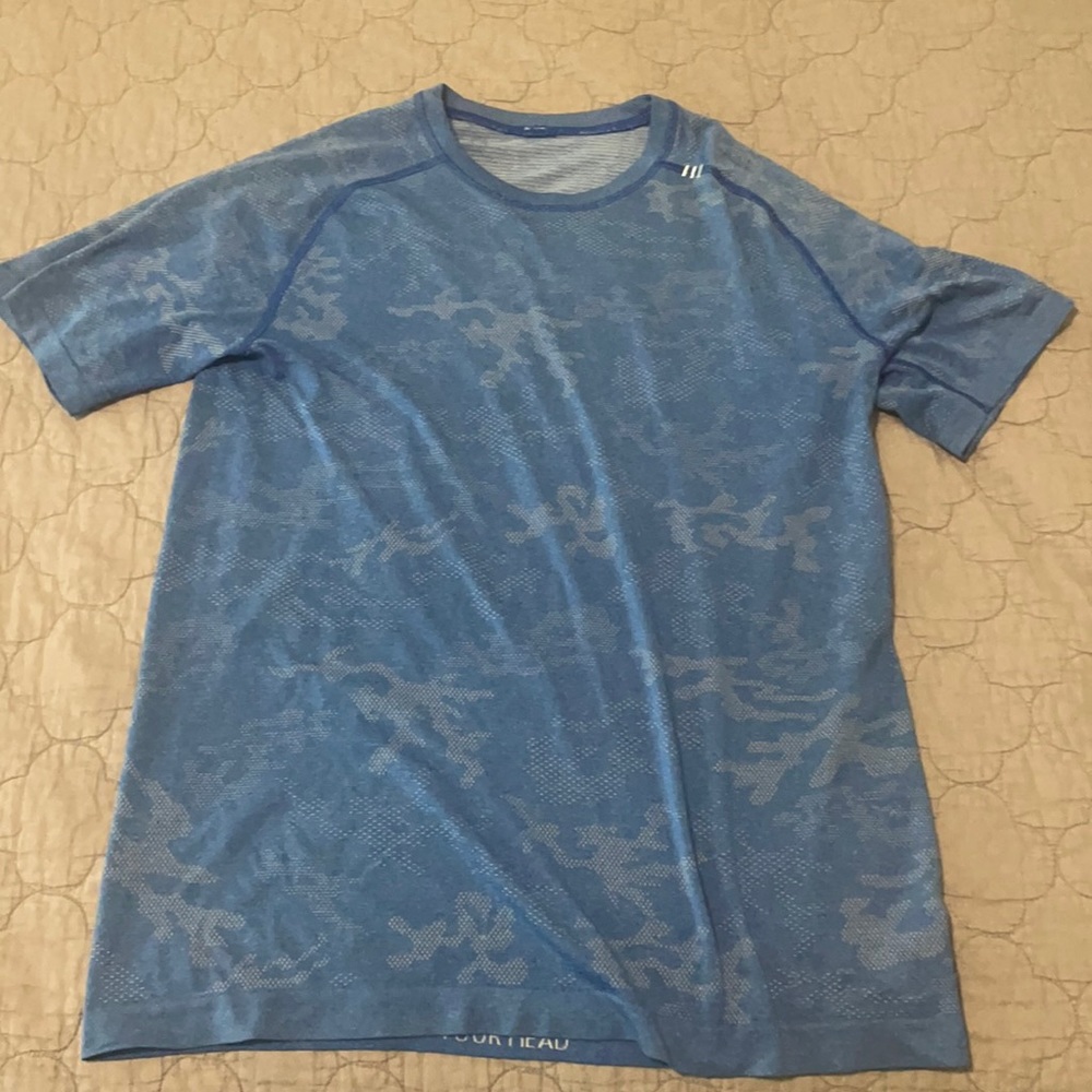 Blue lululemon camo men’s shirt